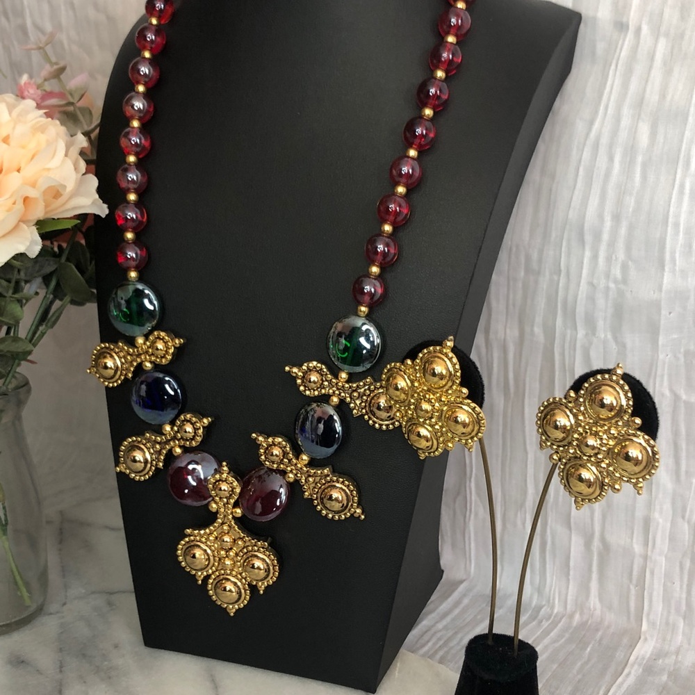 Vintage JOSE BARRERA Avon Adriatic Collection 90s necklace & clip on earrings